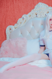 撑开乖女H