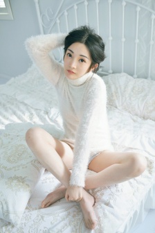 书房里的欢爱
